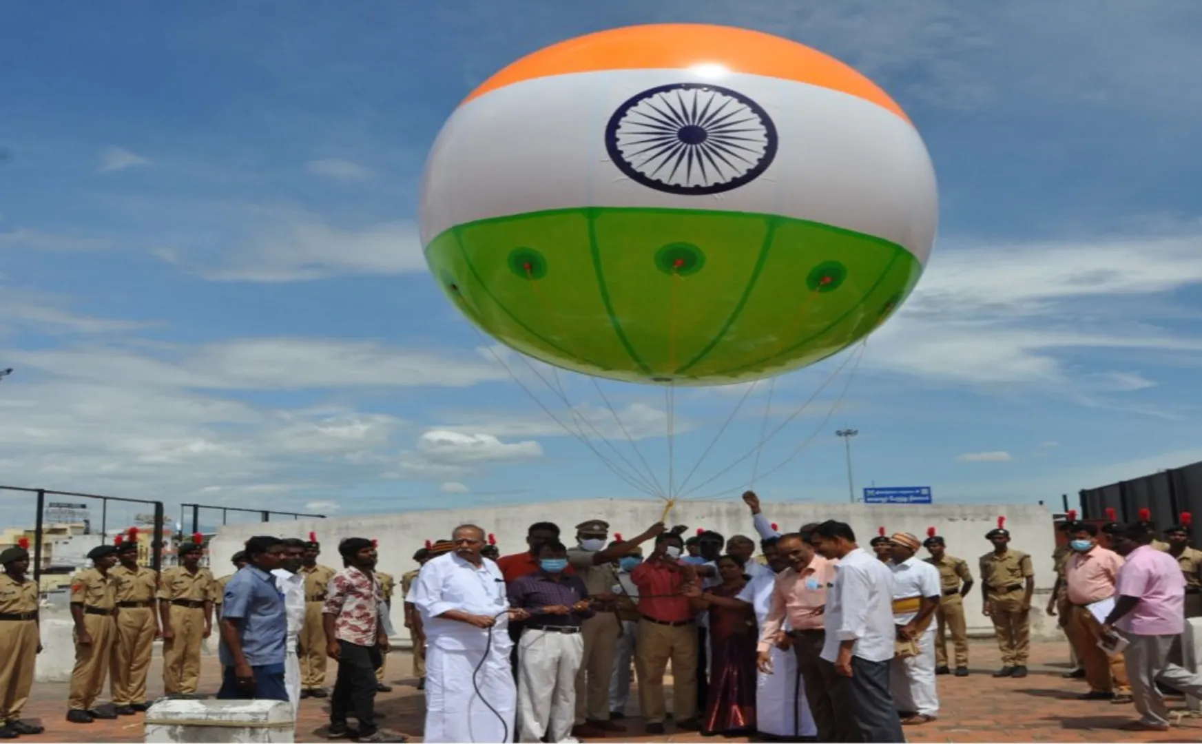 On the occasion of 75th Independence Day, G.T.N. A giant balloon flown on behalf of the education group!